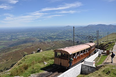 トロッコ列車