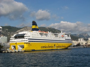 コルシカ島行きのフェリー