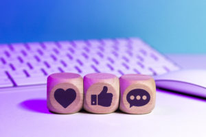 Facebook SNS いいね