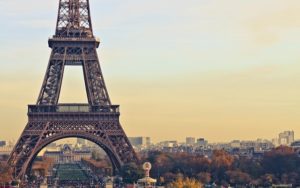 フランス、コロナ感染５万人超、追加対策５つのシナリオ