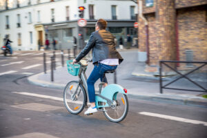 フランス　パリ　自転車