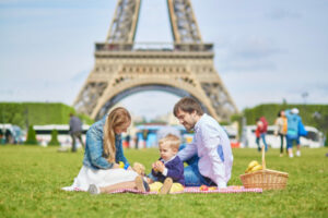 離婚後の子育てサポートが万全のフランス！日本と違う親権制度とは？