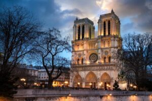 フランシスコ教皇死去　民衆に寄り添う人柄、フランスとの関係は